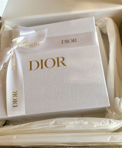 dior gift wrap